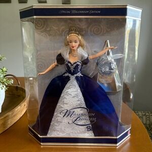 Millennium Princess Barbie Special Edition Doll 2000 Keepsake Hallmark‎ Y2K